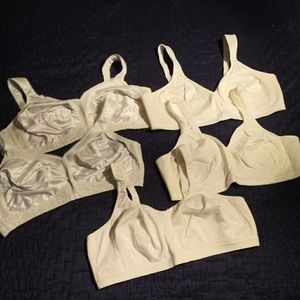 Lot of Gently Used Playtex 18hr Bras 44C and 46C
